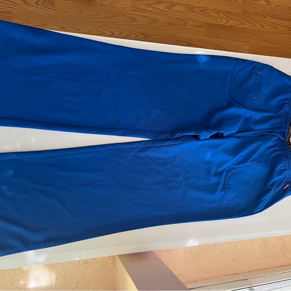 Scrub pants